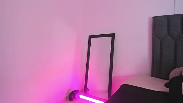 ArihanaTylor online show from November 2025 02:32:01 AM