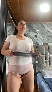 Marianasmitt online show from October 2025 11:44:02 AM