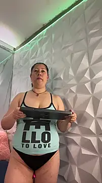 Marianasmitt online show from November 2025 11:45:01 AM