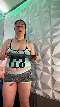 Marianasmitt online show from December 2025 11:52:01 AM