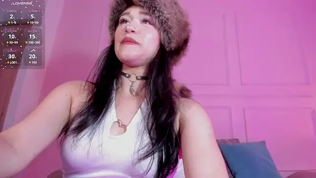 Snapshot of Goth_Alice chatting on June 2026 05:24:02 PM Goth Alice online show from June 2026 05:24:02 PM