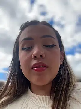 Snapshot of Aura_Kaiser chatting on November 2025 07:49:02 PM Aura Kaiser online show from November 2025 07:49:02 PM