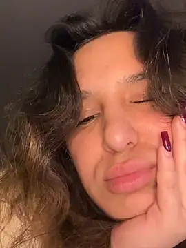 Luisaa rosee online show from October 2025 03:20:02 PM