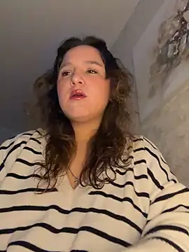 Luisaa rosee online show from October 2025 01:53:01 PM