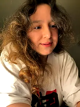 Luisaa rosee online show from October 2025 01:40:01 AM