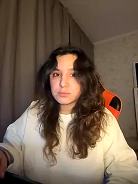 Luisaa rosee online show from November 2025 12:33:01 AM