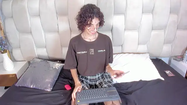 Scaarlett 22  online show from February 2026 04:16:02 AM