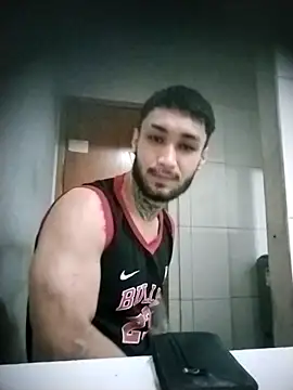 Snapshot of favelaboy10 chatting on April 2026 03:17:02 PM favelaboy10 online show from April 2026 03:17:02 PM
