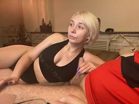 Snapshot of Sex_Vibe_couple chatting on October 2025 05:09:02 PM Sex Vibe couple online show from October 2025 05:09:02 PM
