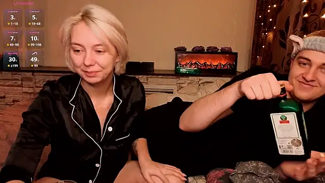 Sex Vibe couple online show from November 2025 10:23:02 PM