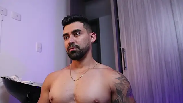 SOY MIKE online show from December 2025 01:44:02 AM