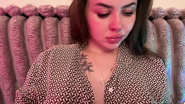 AlmaryKim online show from July 2026 09:08:02 PM