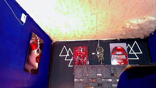 Fersexy Dolls online show from October 2025 05:17:02 AM