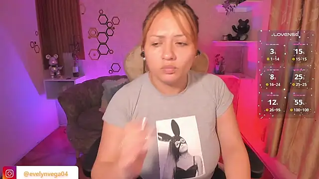 EvelynVega0 online show from December 2025 02:53:02 AM