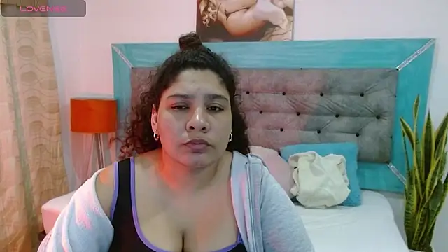 roxx iie online show from October 2025 02:31:01 AM