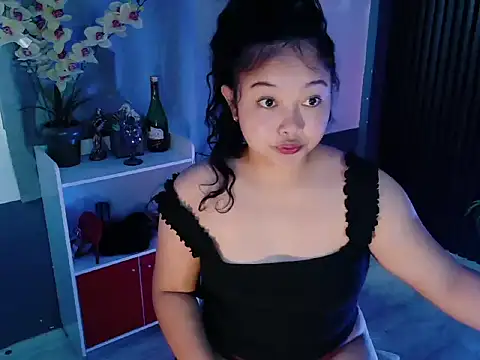 UrFavouriteCravings online show from February 2026 02:51:01 AM