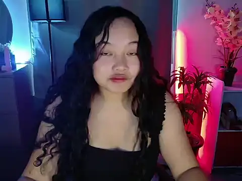 UrFavouriteCravings online show from April 2026 01:43:01 AM