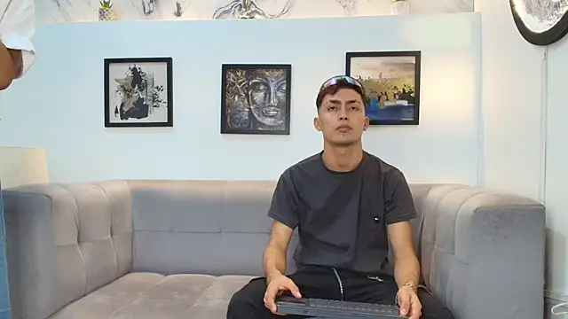 VERY HOT GUYS online show from January 2026 05:29:02 PM