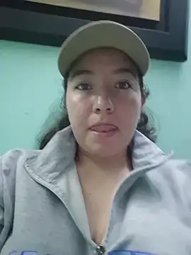 annyaparis online show from November 2025 01:06:01 AM