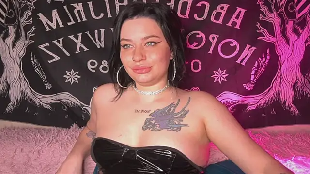 Snapshot of angelalicehell chatting on March 2026 04:18:01 AM angelalicehell online show from March 2026 04:18:01 AM