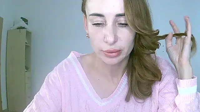 Snapshot of Eliza-Tastys-Q chatting on October 2025 01:32:01 PM Eliza-Tastys-Q online show from October 2025 01:32:01 PM