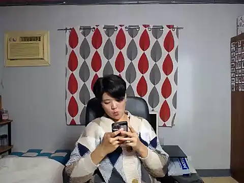 lady fingertips online show from September 2025 12:54:01 PM