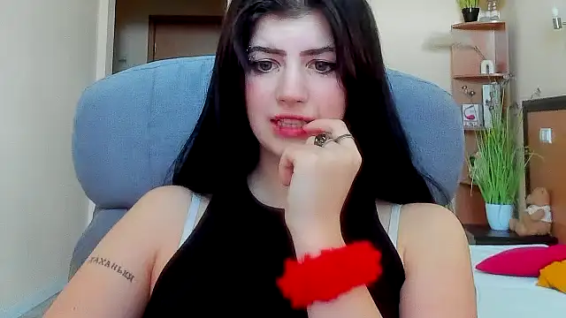 Miamoora online show from October 2025 11:31:01 AM