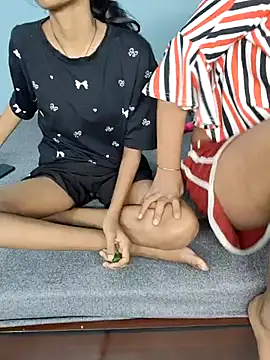 Unique girls90 online show from April 2026 12:34:02 PM