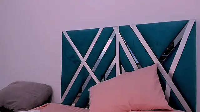 Snapshot of skysaenz chatting on May 2026 06:37:02 PM skysaenz online show from May 2026 06:37:02 PM