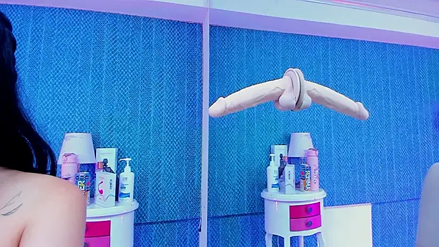 LeaMoreau22 online show from February 2026 03:00:02 AM