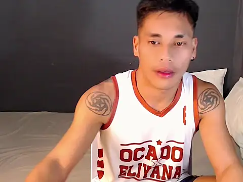 Cute Lucas online show from October 2025 04:37:01 PM