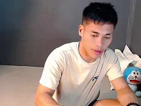 Cute Lucas online show from October 2025 04:29:02 PM