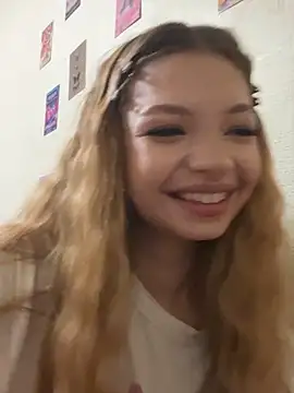  Siennaaa  online show from October 2025 09:02:01 PM