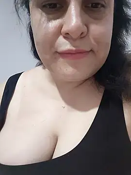 Snapshot of aydannn01 chatting on October 2025 09:11:01 PM aydannn01 online show from October 2025 09:11:01 PM