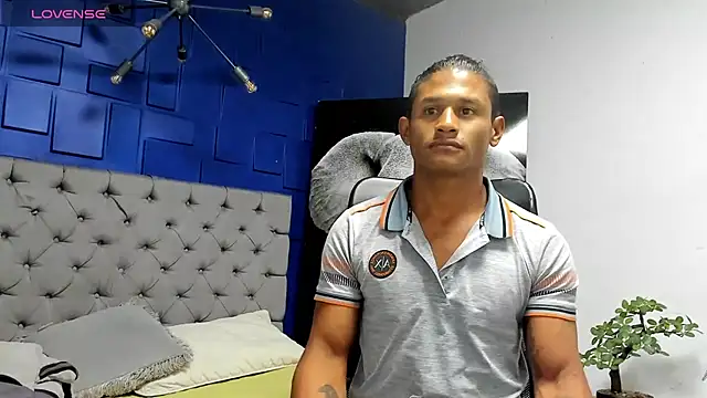 casike1 online show from October 2025 05:18:01 AM