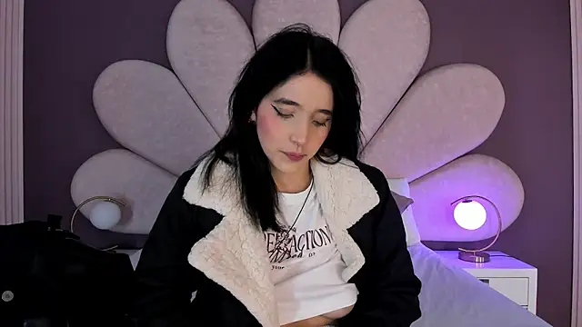 MeganR  online show from January 2026 11:13:01 AM