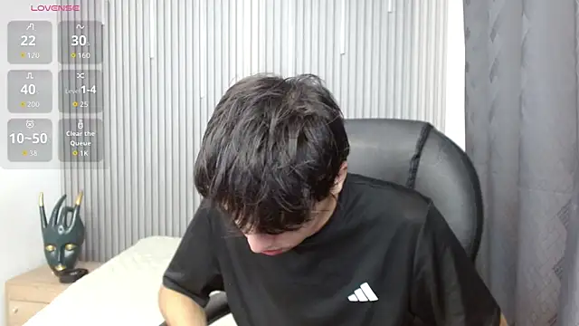 Snapshot of StiwenTwink chatting on April 2026 01:08:02 PM StiwenTwink online show from April 2026 01:08:02 PM