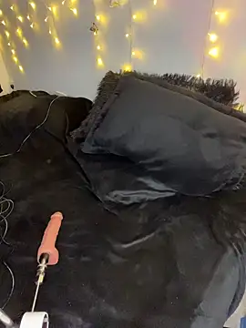 SaraMistick online show from March 2026 11:04:01 AM