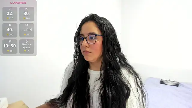 Venus cat  online show from October 2025 08:31:01 PM