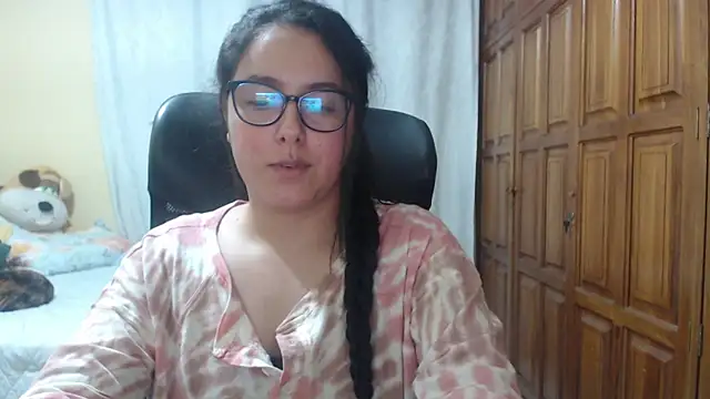 Venus cat  online show from April 2026 02:50:02 AM