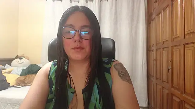 Snapshot of Venus_cat_ chatting on May 2026 11:31:01 PM Venus cat online show from May 2026 11:31:01 PM