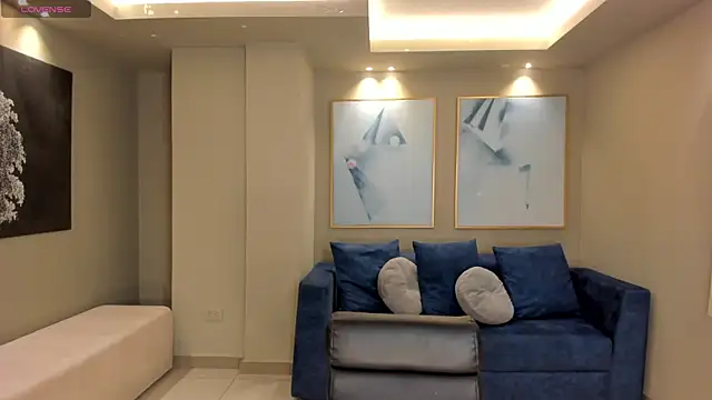 ZoeyWalker  online show from November 2025 11:31:01 AM