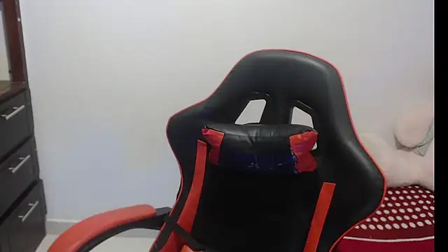 emily sexxx online show from January 2026 05:12:01 AM