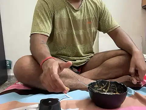 YourBlackBull online show from November 2025 05:03:02 PM