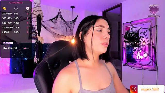 Snapshot of isaa_dl chatting on October 2025 07:47:01 PM isaa dl online show from October 2025 07:47:01 PM