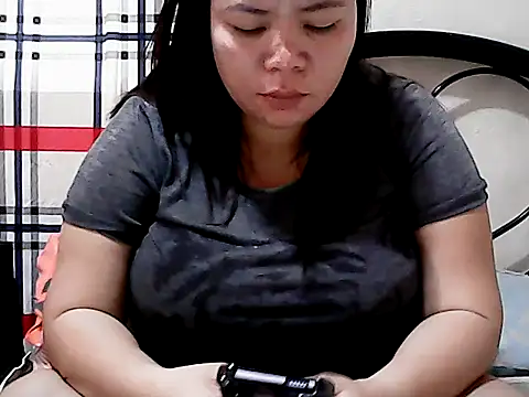 HornyPussie69 online show from April 2026 12:11:02 AM