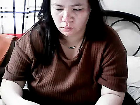 Snapshot of HornyPussie69 chatting on April 2026 01:18:02 AM HornyPussie69 online show from April 2026 01:18:02 AM
