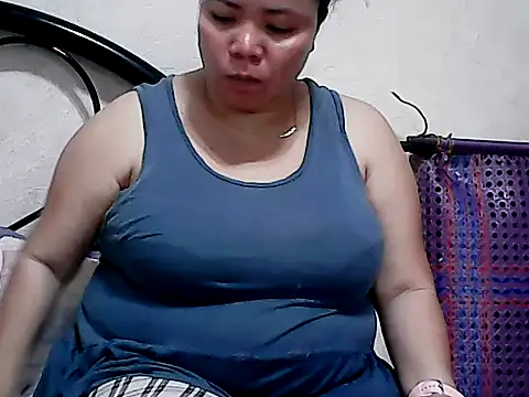Snapshot of HornyPussie69 chatting on June 2026 07:43:01 AM HornyPussie69 online show from June 2026 07:43:01 AM
