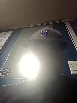 Curious9884 online show from January 2026 10:53:01 AM