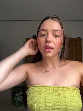 Snapshot of luiza_barcelos chatting on October 2025 01:22:01 PM luiza barcelos online show from October 2025 01:22:01 PM